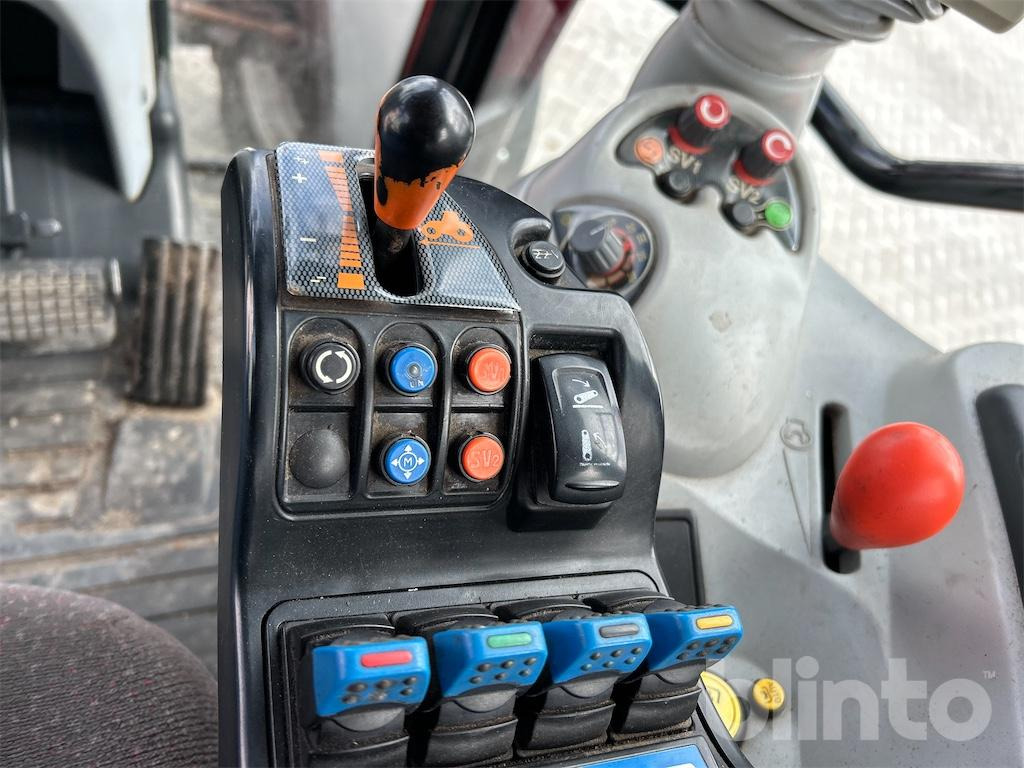 Трактор Massey Ferguson Dyna - VT 7490  (2010): снимка 18