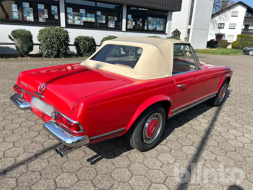 Mercedes Benz 230 SL (1965) - Лек автомобил: снимка 4 Mercedes Benz 230 SL (1965) - Лек автомобил: снимка 4