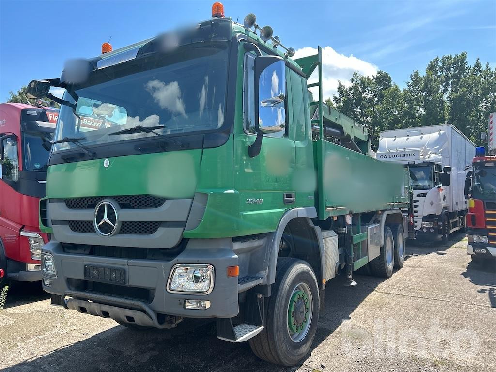 Mercedes Benz 3348 A ACTROS 3 (2010) - Бордови камион, Камион с кран: снимка 1 Mercedes Benz 3348 A ACTROS 3 (2010) - Бордови камион, Камион с кран: снимка 1
