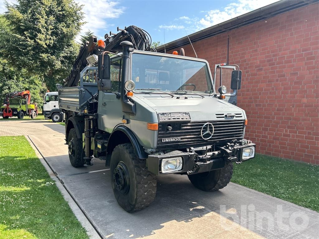 Mercedes-Benz U1600 (1995) - Камион с кран, Комунална/ Специална техника: снимка 2 Mercedes-Benz U1600 (1995) - Камион с кран, Комунална/ Специална техника: снимка 2
