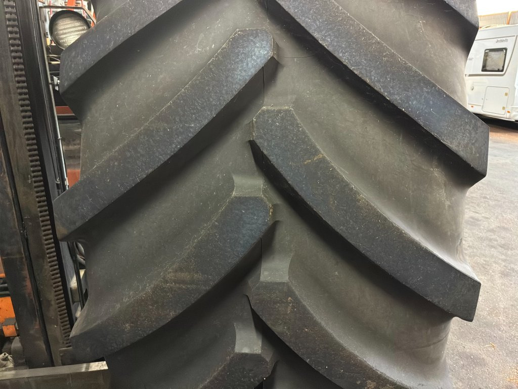 Michelin 900/65R46 - Гума за Трактор: снимка 4 Michelin 900/65R46 - Гума за Трактор: снимка 4