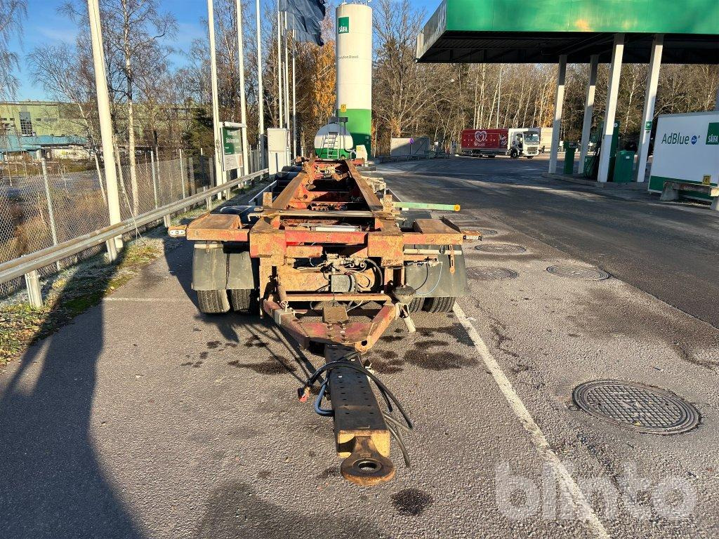 NÄRKO D4YF51H11 / 4 axlad - Контейнеровоз/ Сменна каросерия ремарке: снимка 2 NÄRKO D4YF51H11 / 4 axlad - Контейнеровоз/ Сменна каросерия ремарке: снимка 2