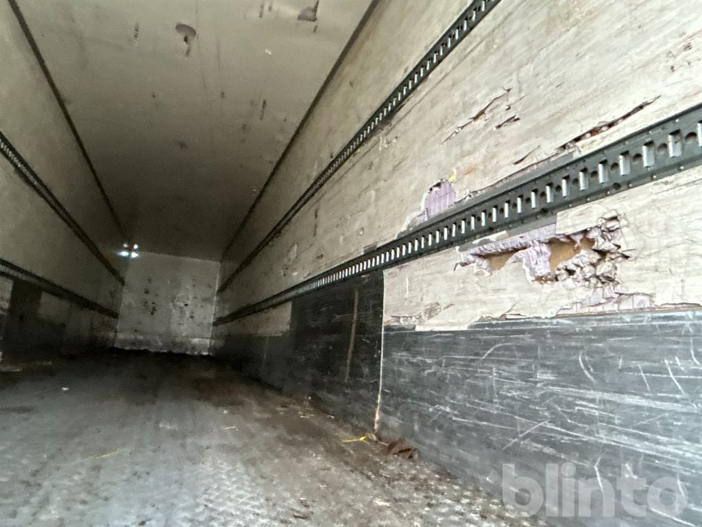 Затворена каросерия полуремарке PARATOR SCV 14-24: снимка 50 Затворена каросерия полуремарке PARATOR SCV 14-24: снимка 50