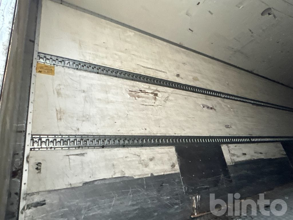 Затворена каросерия полуремарке PARATOR SCV 14-24: снимка 49 Затворена каросерия полуремарке PARATOR SCV 14-24: снимка 49