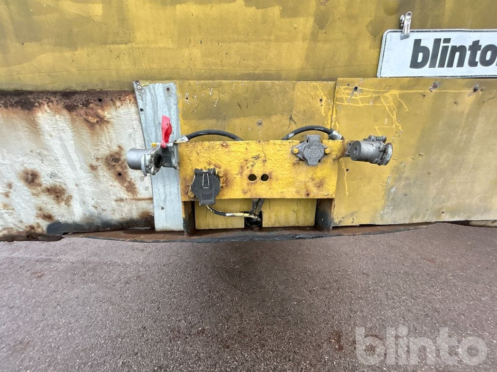 Затворена каросерия полуремарке PARATOR SCV 14-24: снимка 8 Затворена каросерия полуремарке PARATOR SCV 14-24: снимка 8