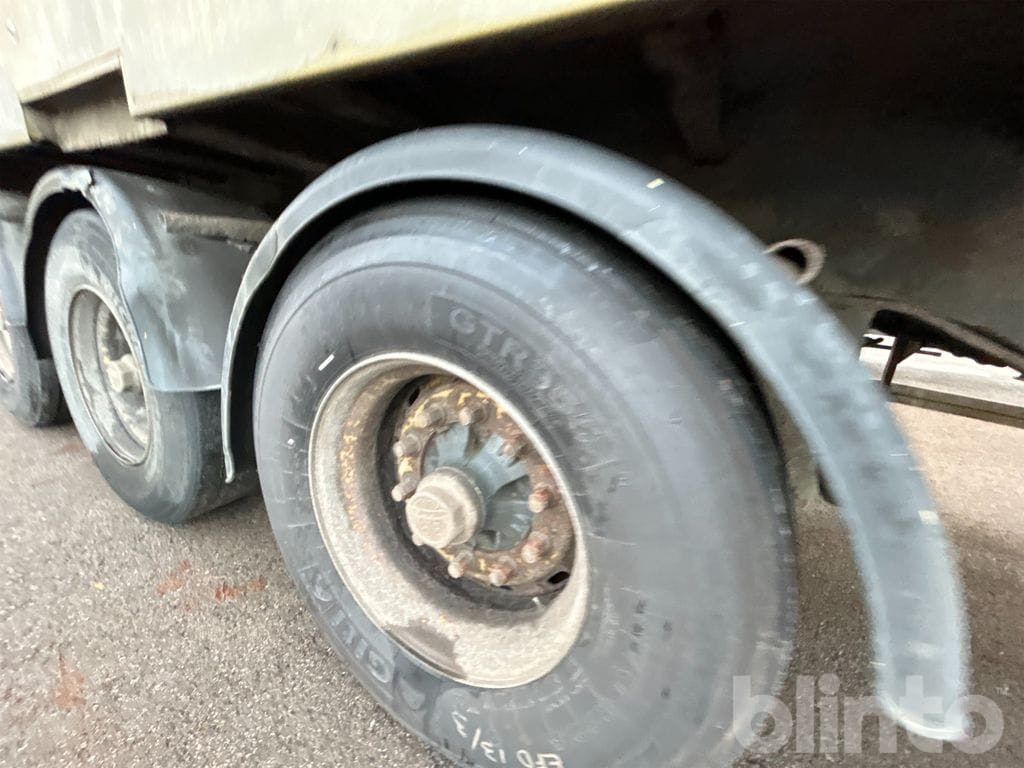 Затворена каросерия полуремарке PARATOR SCV 14-24: снимка 21 Затворена каросерия полуремарке PARATOR SCV 14-24: снимка 21