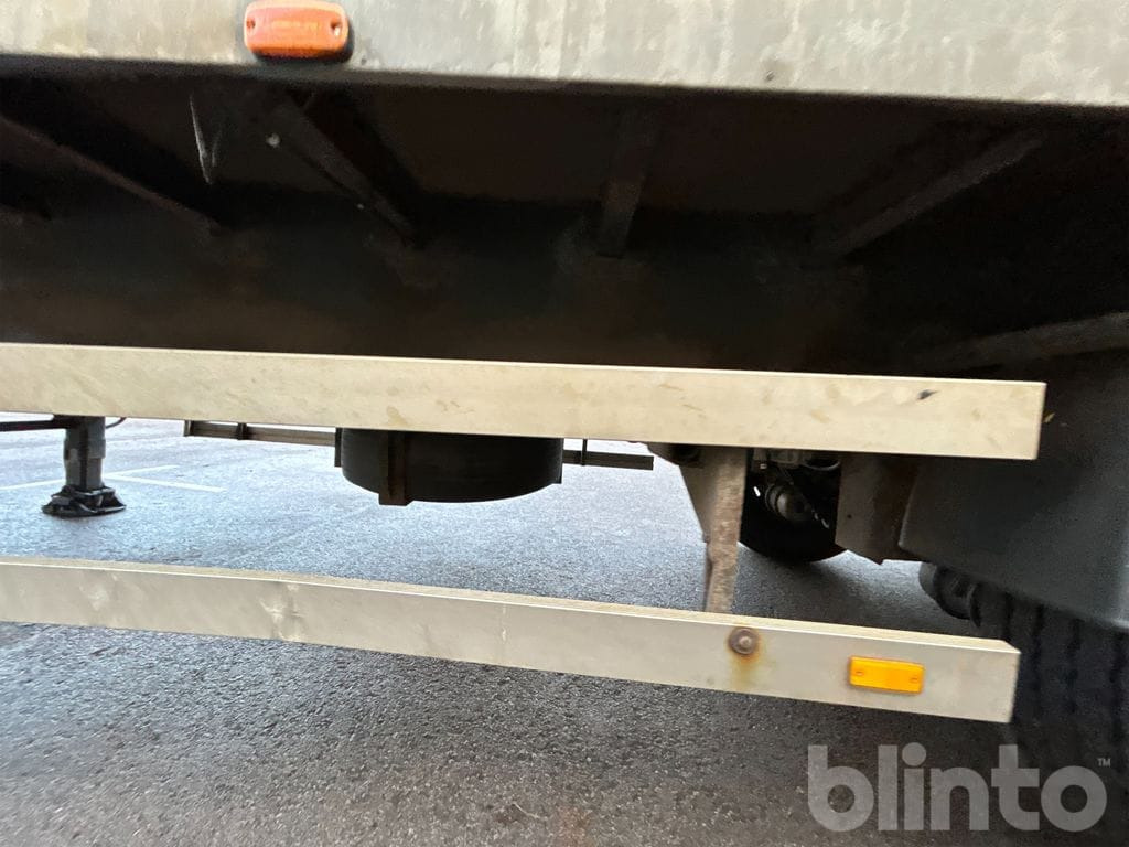 Затворена каросерия полуремарке PARATOR SCV 14-24: снимка 39 Затворена каросерия полуремарке PARATOR SCV 14-24: снимка 39