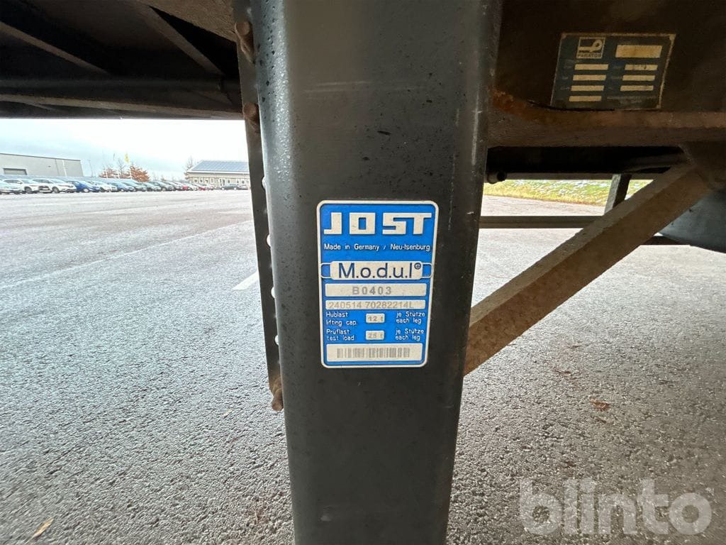 Затворена каросерия полуремарке PARATOR SCV 14-24: снимка 45 Затворена каросерия полуремарке PARATOR SCV 14-24: снимка 45