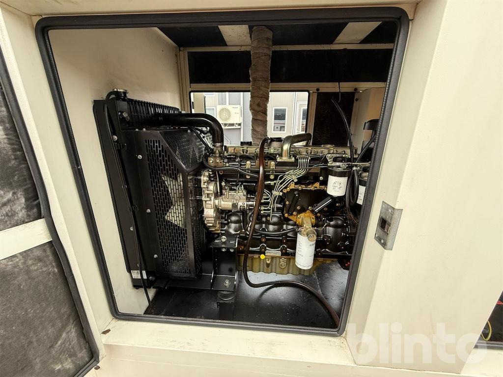 Електрогенератор Perkins 150 kVA / Reparationsobjekt: снимка 22