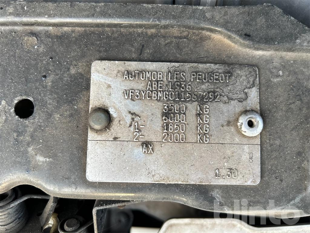 Peugeot Boxer (EZ: 2009) - Бордови бус, Бус с двойна кабина: снимка 5 Peugeot Boxer (EZ: 2009) - Бордови бус, Бус с двойна кабина: снимка 5