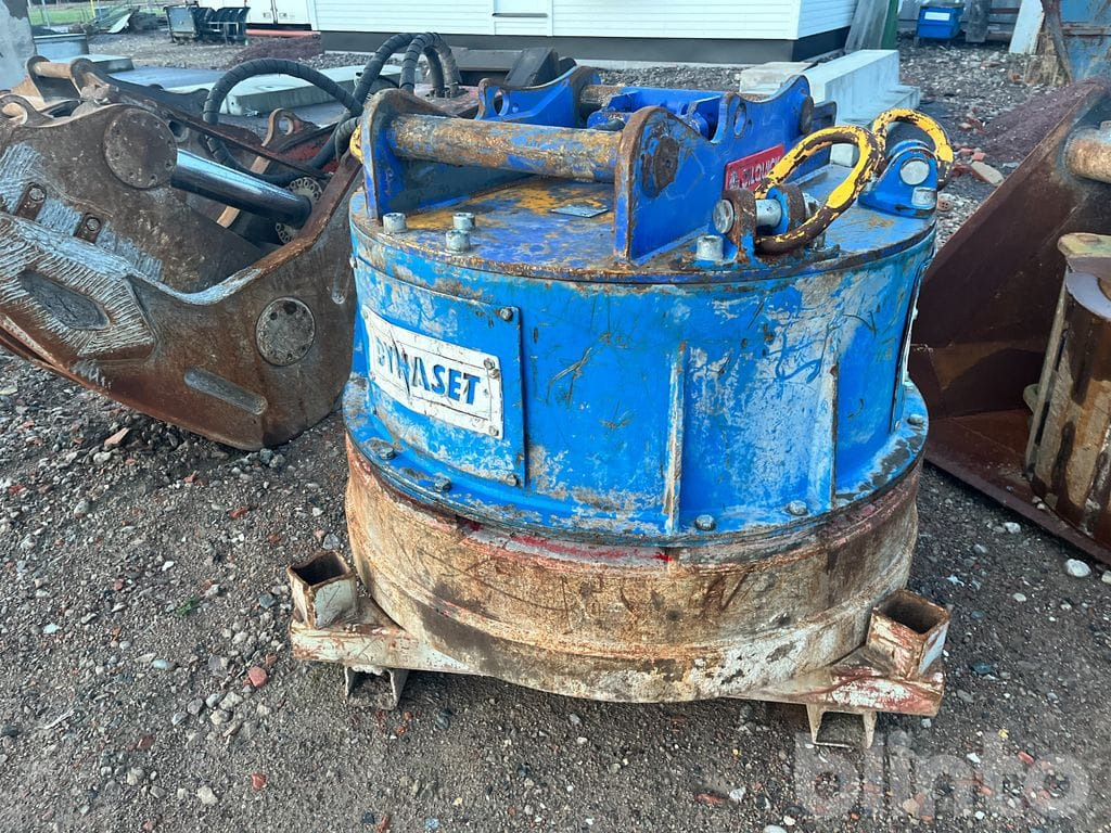 Dynaset Oilquick S70 - Прикачен инвентар за Строителна техника: снимка 1 Dynaset Oilquick S70 - Прикачен инвентар за Строителна техника: снимка 1