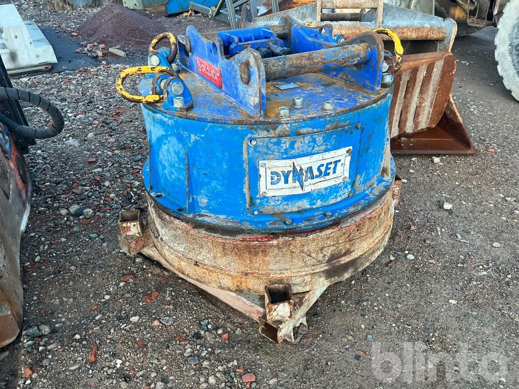 Dynaset Oilquick S70 - Прикачен инвентар за Строителна техника: снимка 2 Dynaset Oilquick S70 - Прикачен инвентар за Строителна техника: снимка 2