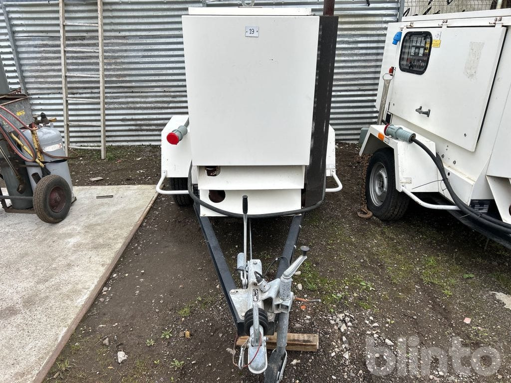 S.D.M.O DGMLF4 - Електрогенератор: снимка 2 S.D.M.O DGMLF4 - Електрогенератор: снимка 2