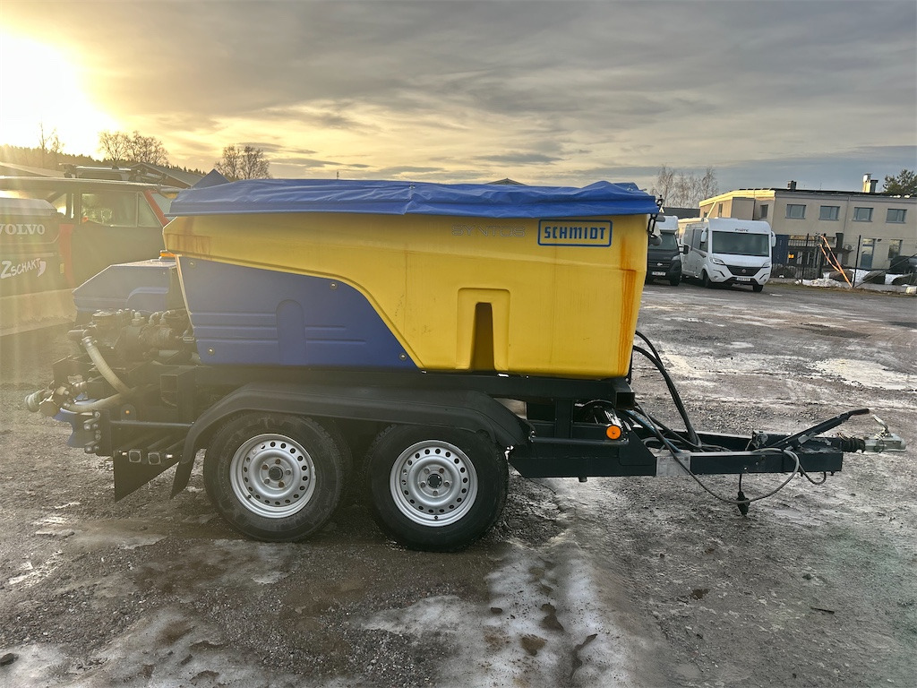 Schmidt Syntos B11-21 / 0,85m3 & 875 l - Машина за разпръскване на сол/ Пясък: снимка 4 Schmidt Syntos B11-21 / 0,85m3 & 875 l - Машина за разпръскване на сол/ Пясък: снимка 4