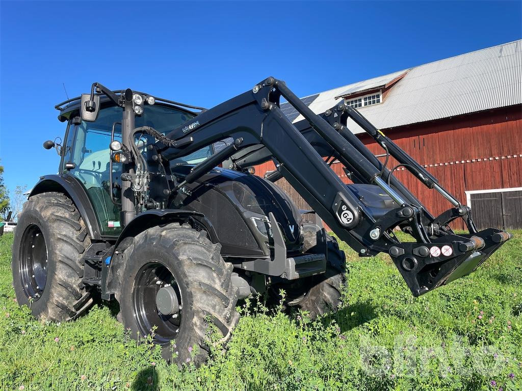 Skogsutrustad VALTRA A114 - Горски трактор: снимка 1 Skogsutrustad VALTRA A114 - Горски трактор: снимка 1