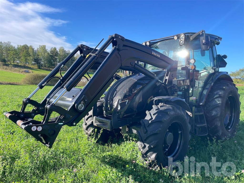 Skogsutrustad VALTRA A114 - Горски трактор: снимка 2 Skogsutrustad VALTRA A114 - Горски трактор: снимка 2