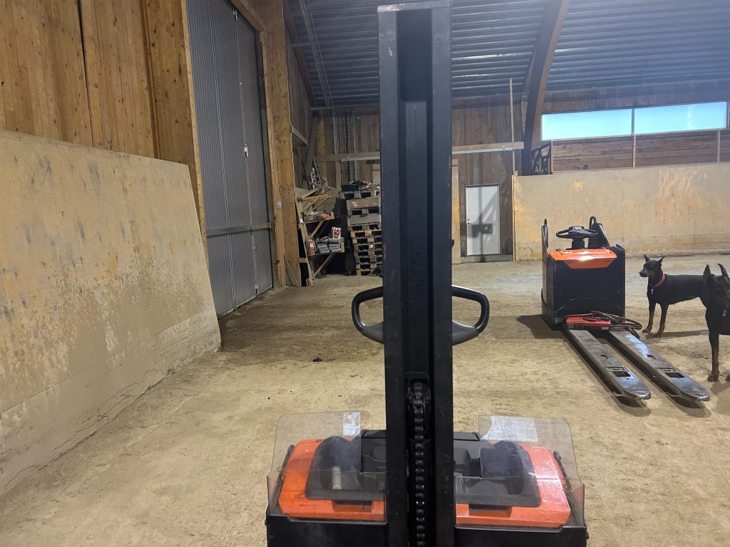 Toyota SWE080L - Стакер: снимка 5 Toyota SWE080L - Стакер: снимка 5