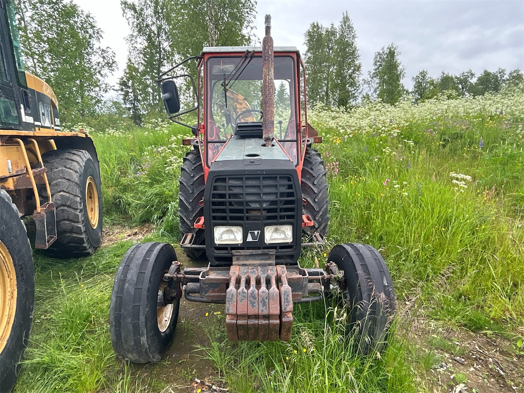 VALMET 604 - Трактор: снимка 2 VALMET 604 - Трактор: снимка 2