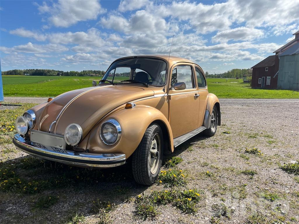 VOLKSWAGEN 1303 S 135031 - Лек автомобил: снимка 1 VOLKSWAGEN 1303 S 135031 - Лек автомобил: снимка 1