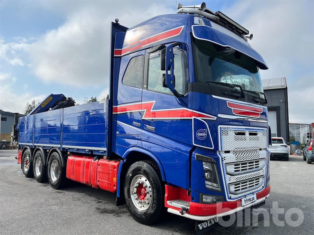 VOLVO FH 16 650 med fällbara sidor samt 4 hydrauliska utskjut - Бордови камион, Камион с кран: снимка 3 VOLVO FH 16 650 med fällbara sidor samt 4 hydrauliska utskjut - Бордови камион, Камион с кран: снимка 3