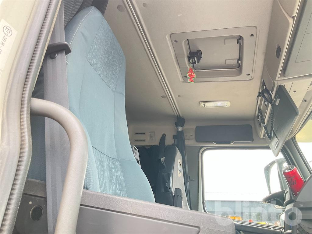 Самосвал камион VOLVO FH 520 6X4: снимка 36