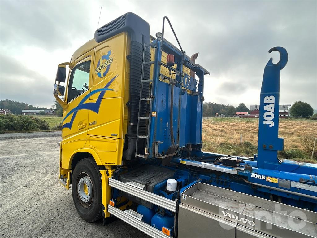 VOLVO FH 540 8*4 tridem - Мултилифт с кука камион: снимка 5 VOLVO FH 540 8*4 tridem - Мултилифт с кука камион: снимка 5