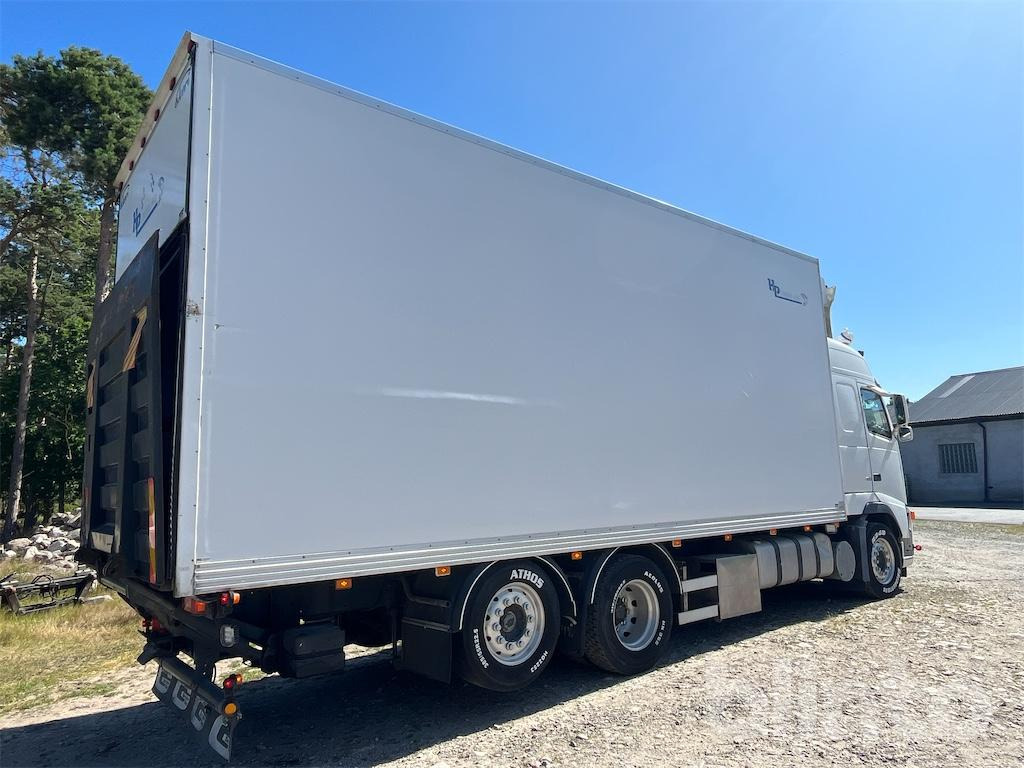 VOLVO FH12 6X2 - Рефрижератор камион: снимка 5 VOLVO FH12 6X2 - Рефрижератор камион: снимка 5