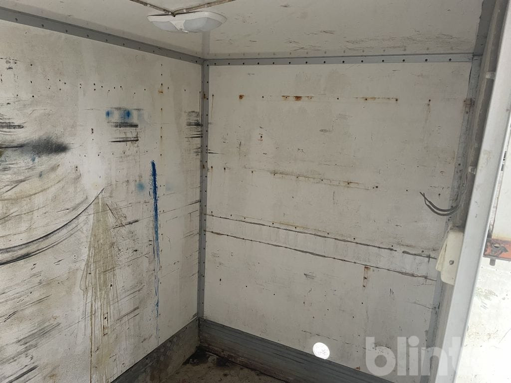 Бордови камион VOLVO FL612 4X2 med ramper: снимка 29 Бордови камион VOLVO FL612 4X2 med ramper: снимка 29