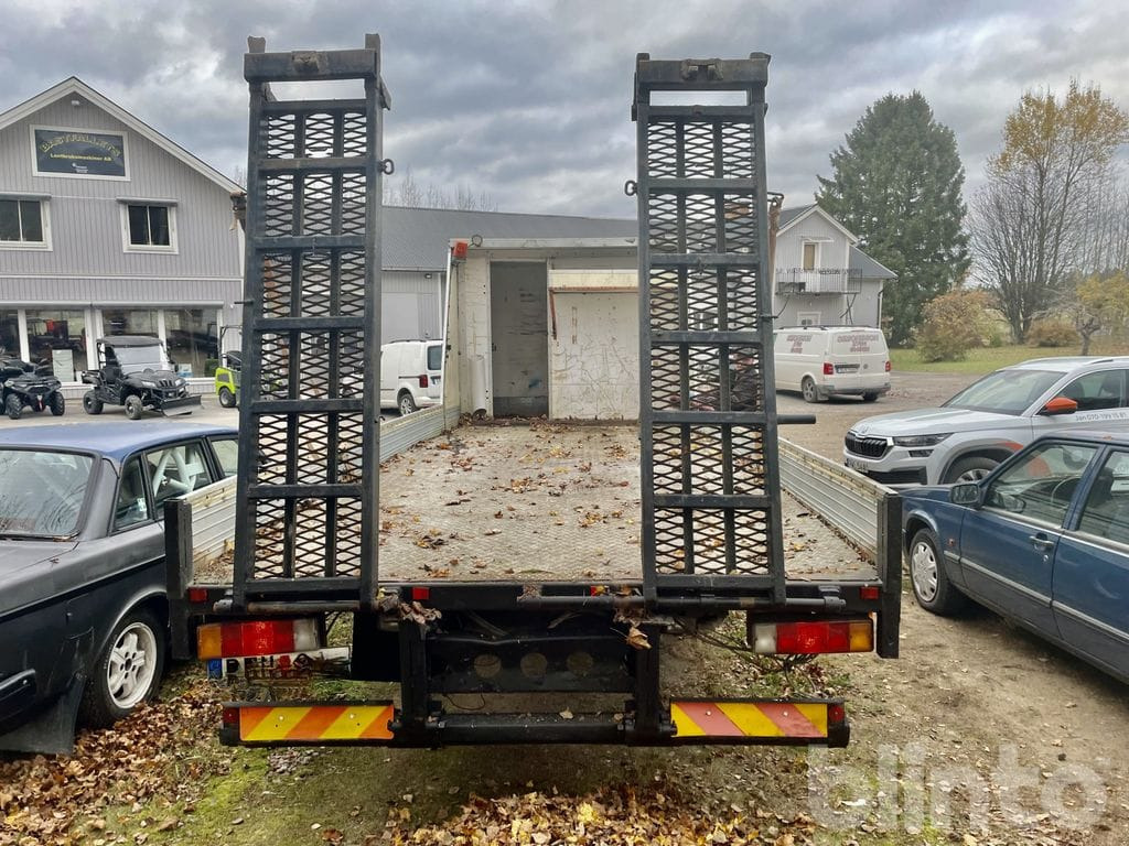 Бордови камион VOLVO FL612 4X2 med ramper: снимка 39 Бордови камион VOLVO FL612 4X2 med ramper: снимка 39