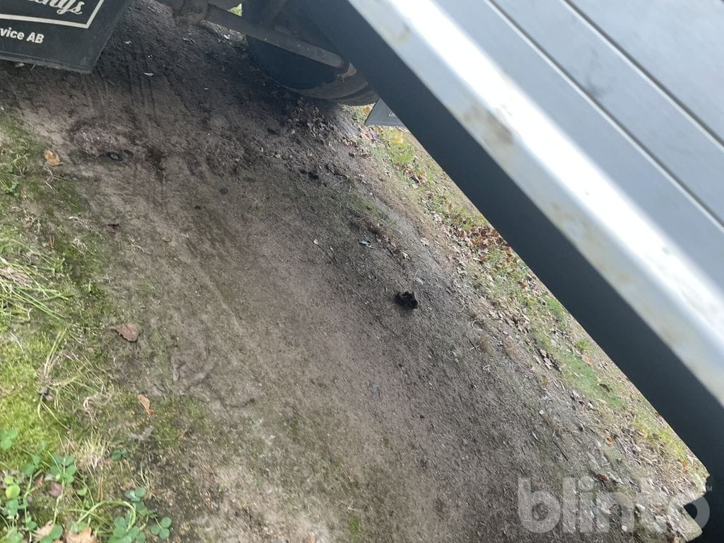 Бордови камион VOLVO FL612 4X2 med ramper: снимка 42 Бордови камион VOLVO FL612 4X2 med ramper: снимка 42