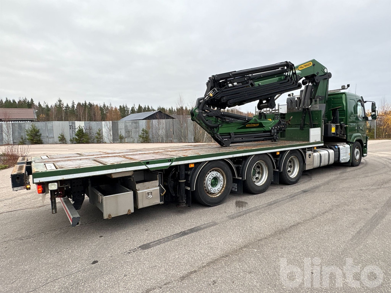 VOLVO FM 460 8x4 Tridem - Бордови камион, Камион с кран: снимка 5 VOLVO FM 460 8x4 Tridem - Бордови камион, Камион с кран: снимка 5