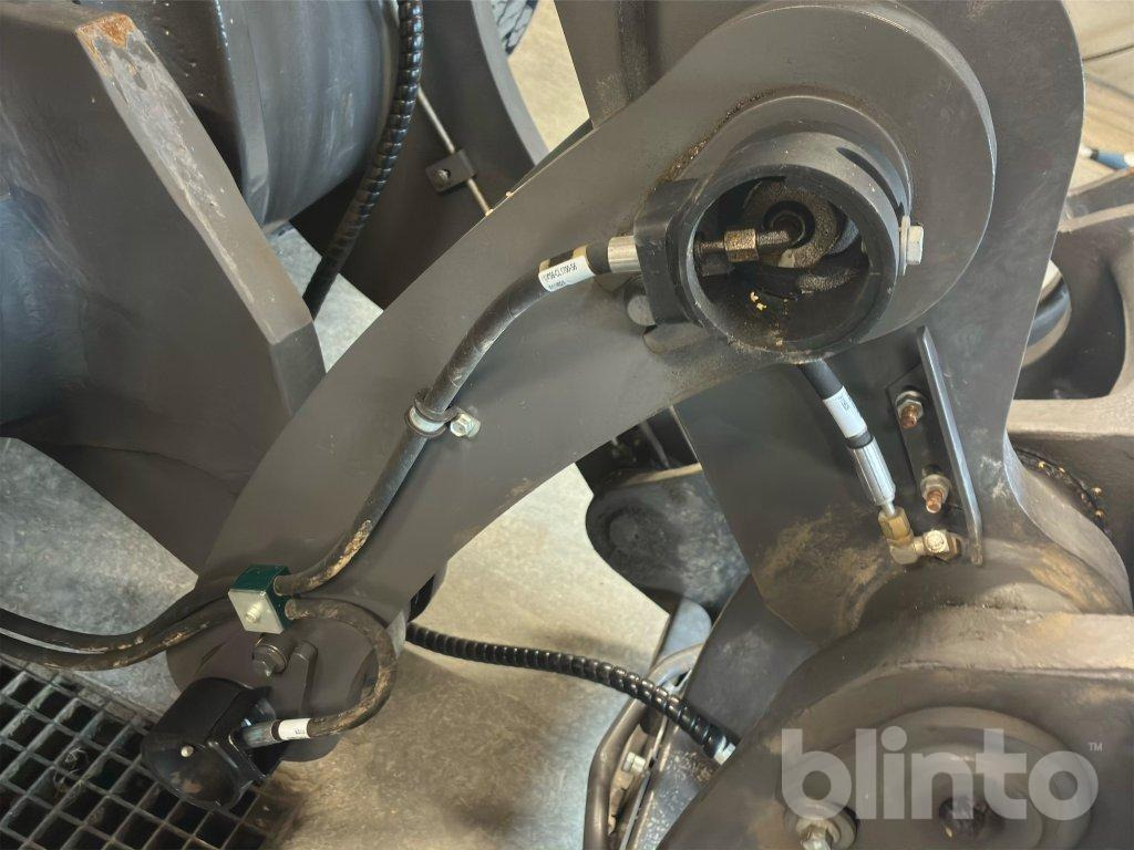 Колесен товарач VOLVO L70H2: снимка 49 Колесен товарач VOLVO L70H2: снимка 49