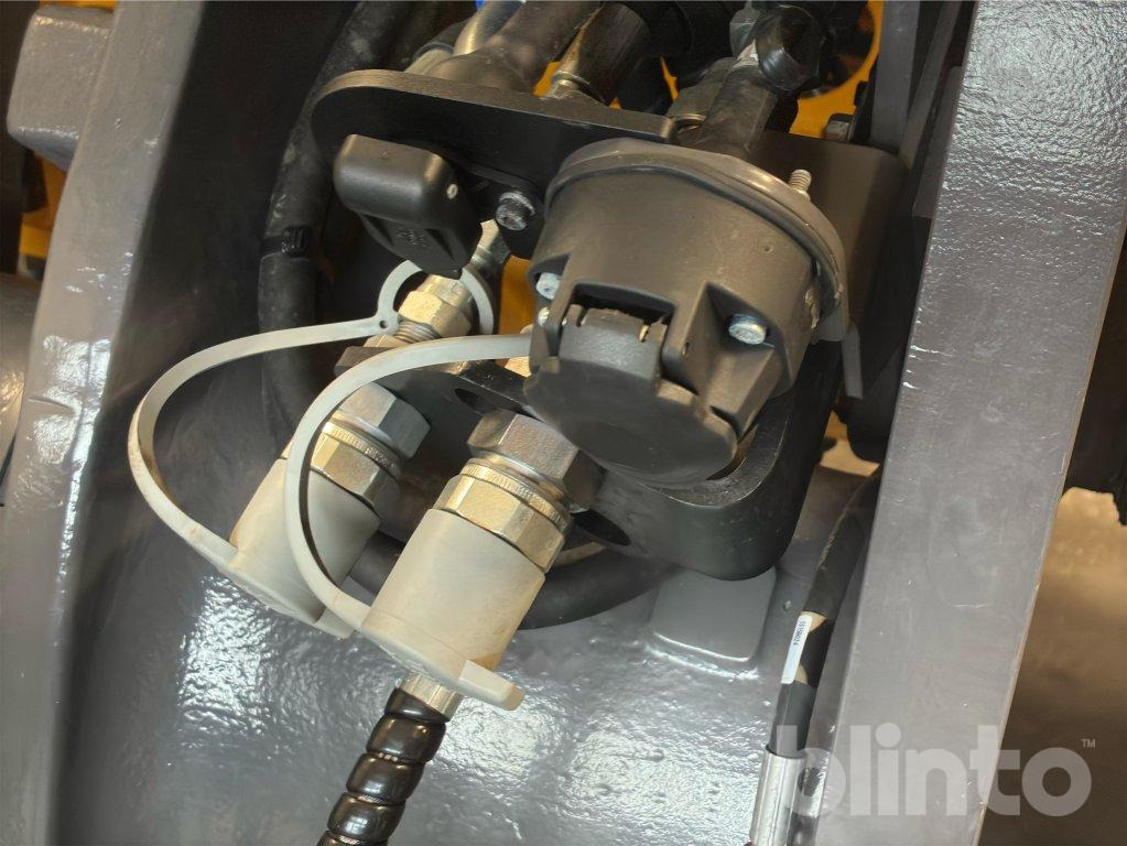 Колесен товарач VOLVO L70H2: снимка 44 Колесен товарач VOLVO L70H2: снимка 44