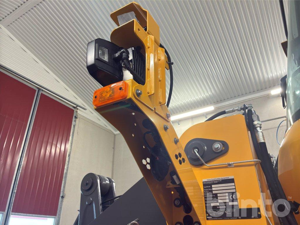 Колесен товарач VOLVO L70H2: снимка 42 Колесен товарач VOLVO L70H2: снимка 42