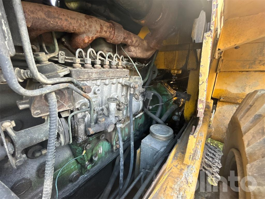Колесен товарач Volvo BM 4500: снимка 17