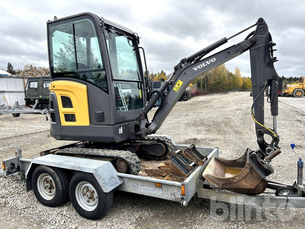 Volvo EC18D - Мини багер: снимка 2 Volvo EC18D - Мини багер: снимка 2