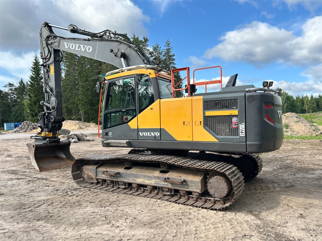 Volvo EC220 EL - Верижен багер: снимка 4 Volvo EC220 EL - Верижен багер: снимка 4