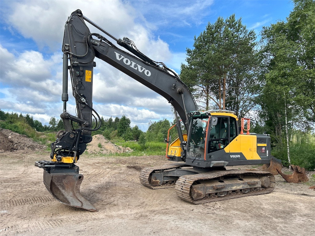 Volvo EC220 EL - Верижен багер: снимка 1 Volvo EC220 EL - Верижен багер: снимка 1