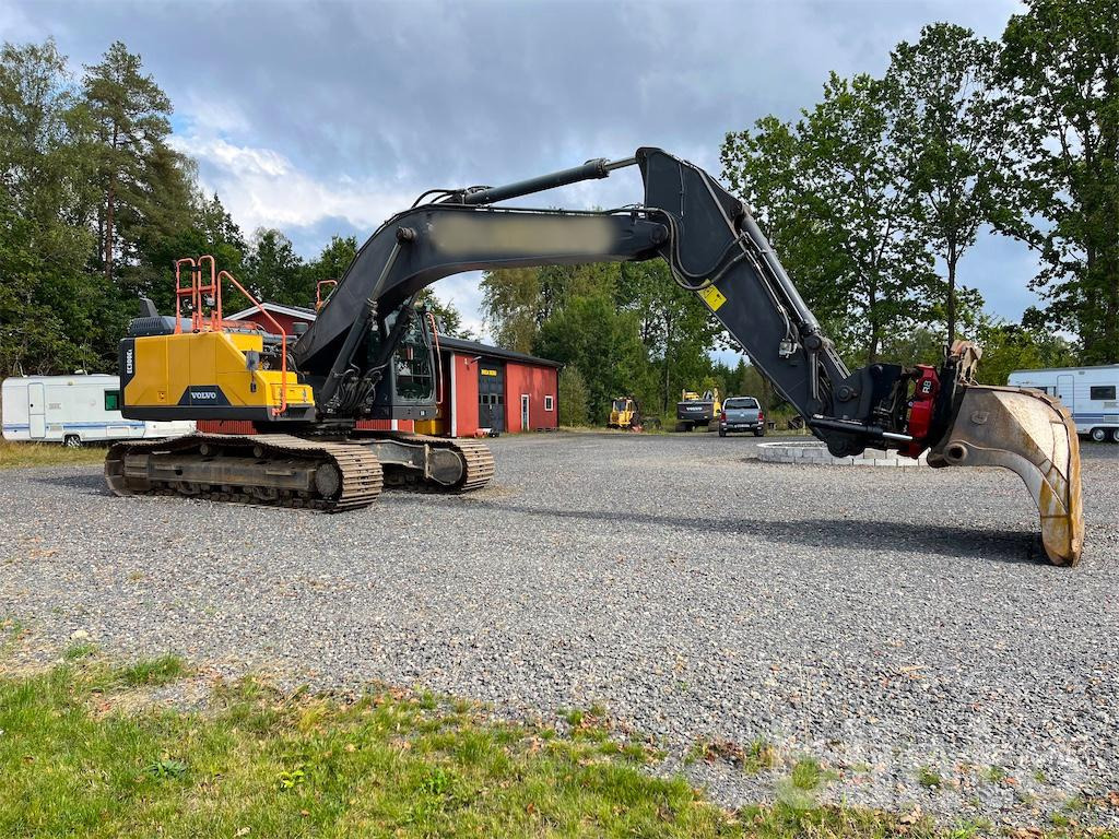 Volvo EC300EL - Верижен багер: снимка 2 Volvo EC300EL - Верижен багер: снимка 2