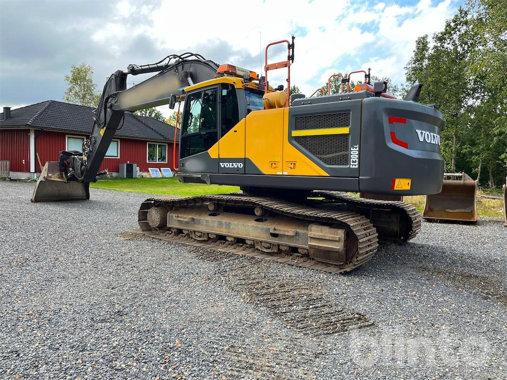 Volvo EC300EL - Верижен багер: снимка 5 Volvo EC300EL - Верижен багер: снимка 5