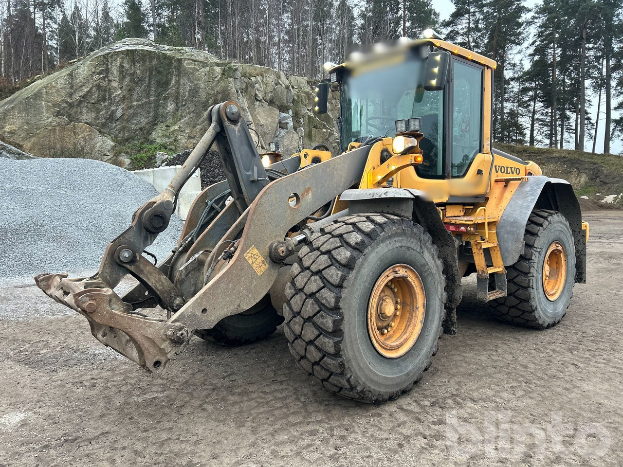 Volvo L110F - Колесен товарач: снимка 1 Volvo L110F - Колесен товарач: снимка 1