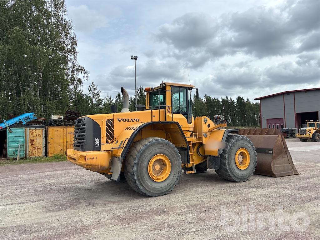 Volvo L220F - Колесен товарач: снимка 5 Volvo L220F - Колесен товарач: снимка 5