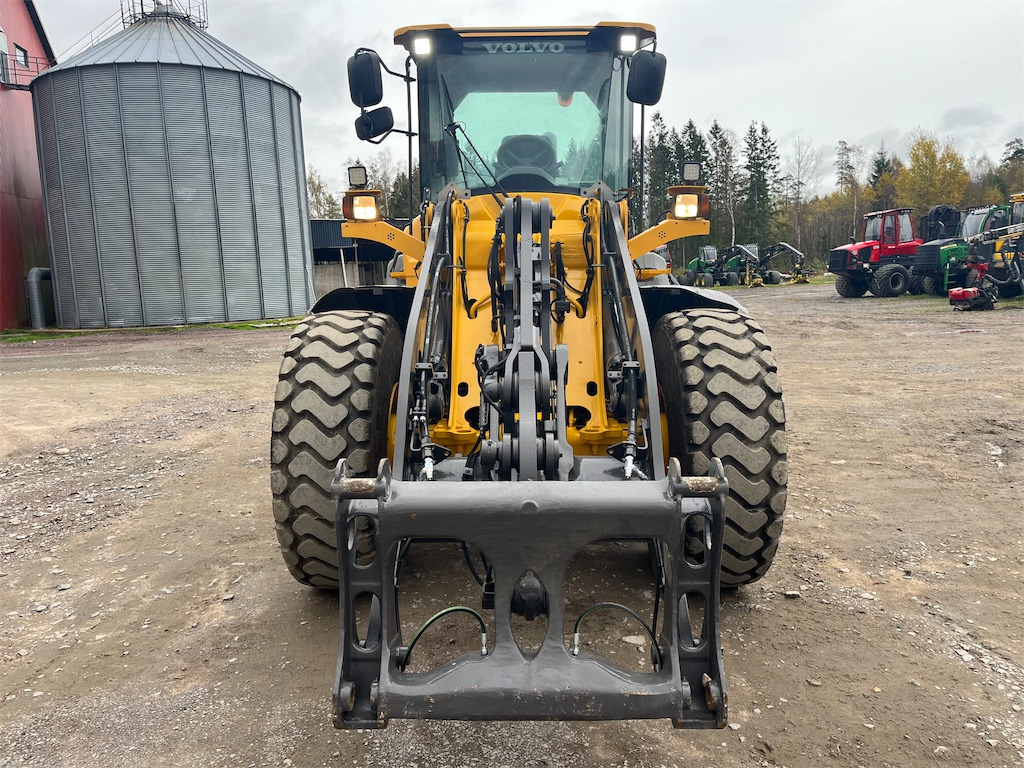 Volvo L60G - Колесен товарач: снимка 2 Volvo L60G - Колесен товарач: снимка 2