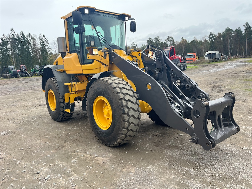 Volvo L60G - Колесен товарач: снимка 3 Volvo L60G - Колесен товарач: снимка 3