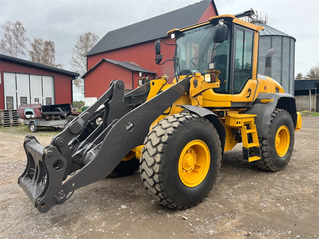 Volvo L60G - Колесен товарач: снимка 1 Volvo L60G - Колесен товарач: снимка 1