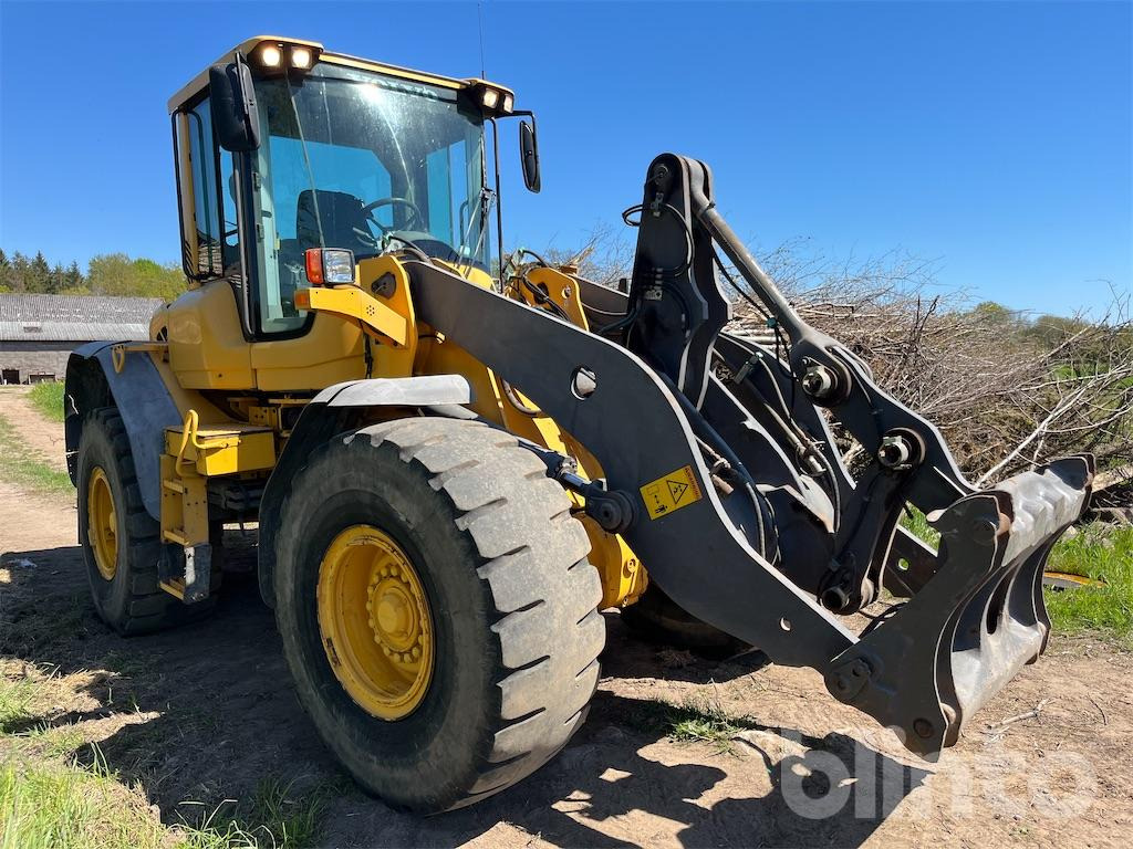 Volvo L90 F - Колесен товарач: снимка 3 Volvo L90 F - Колесен товарач: снимка 3