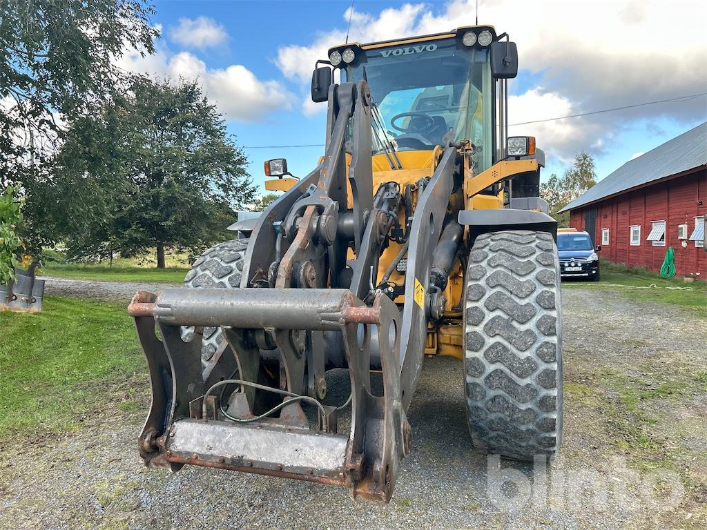 Volvo L90G - Колесен товарач: снимка 4 Volvo L90G - Колесен товарач: снимка 4