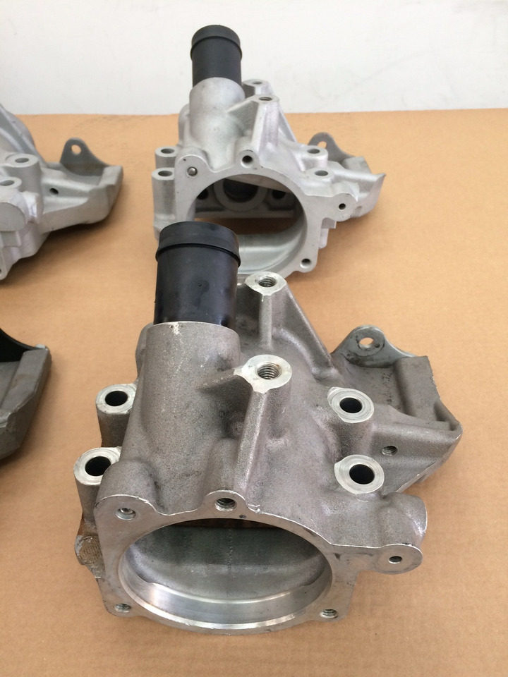 CARCASSA RIDUTTORE PER POMPA CARBURANTE ALTA PRESSIONE - MOTORI MAN D2066 / D2676 - Горивна помпа за Камион: снимка 2 CARCASSA RIDUTTORE PER POMPA CARBURANTE ALTA PRESSIONE - MOTORI MAN D2066 / D2676 - Горивна помпа за Камион: снимка 2