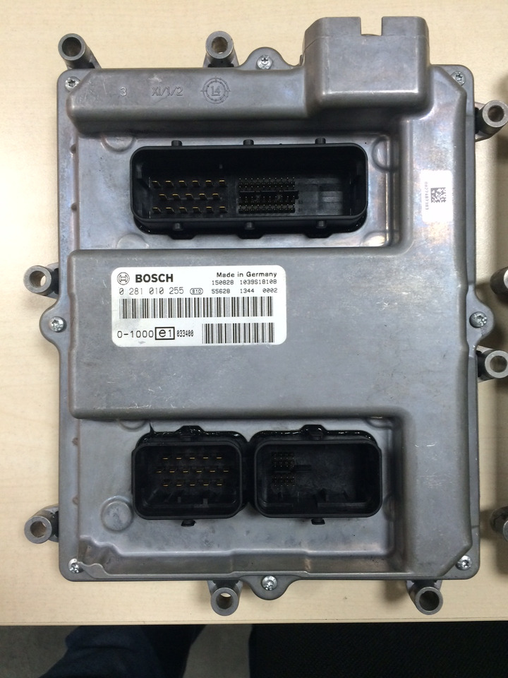 DISPOSITIVO COMANDO EDC BOSCH 0281010255 - Блок за управление за Камион: снимка 1 DISPOSITIVO COMANDO EDC BOSCH 0281010255 - Блок за управление за Камион: снимка 1