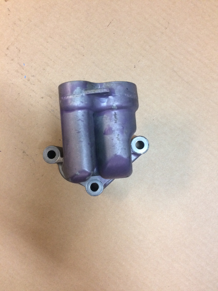 FLANGIA DI COLLEGAMENTO MODULO OLIO MAN 51054406000 - Двигател и части за Камион: снимка 2 FLANGIA DI COLLEGAMENTO MODULO OLIO MAN 51054406000 - Двигател и части за Камион: снимка 2